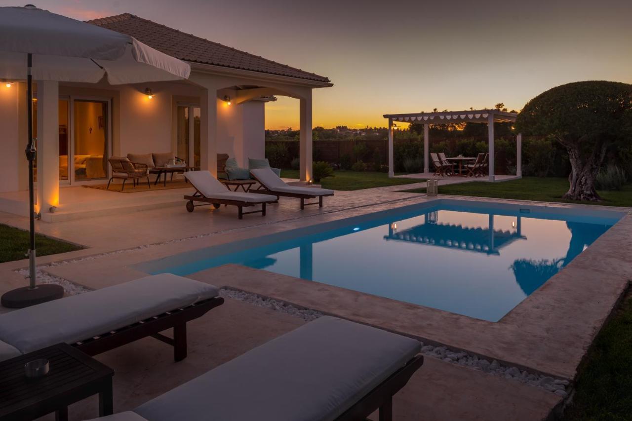 Villa Evanna Lefkimmi  Luaran gambar
